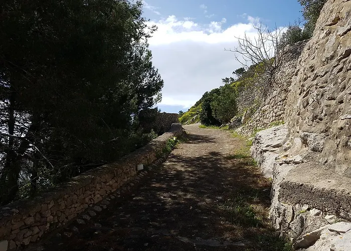Bocca Del Pozzo Villa *